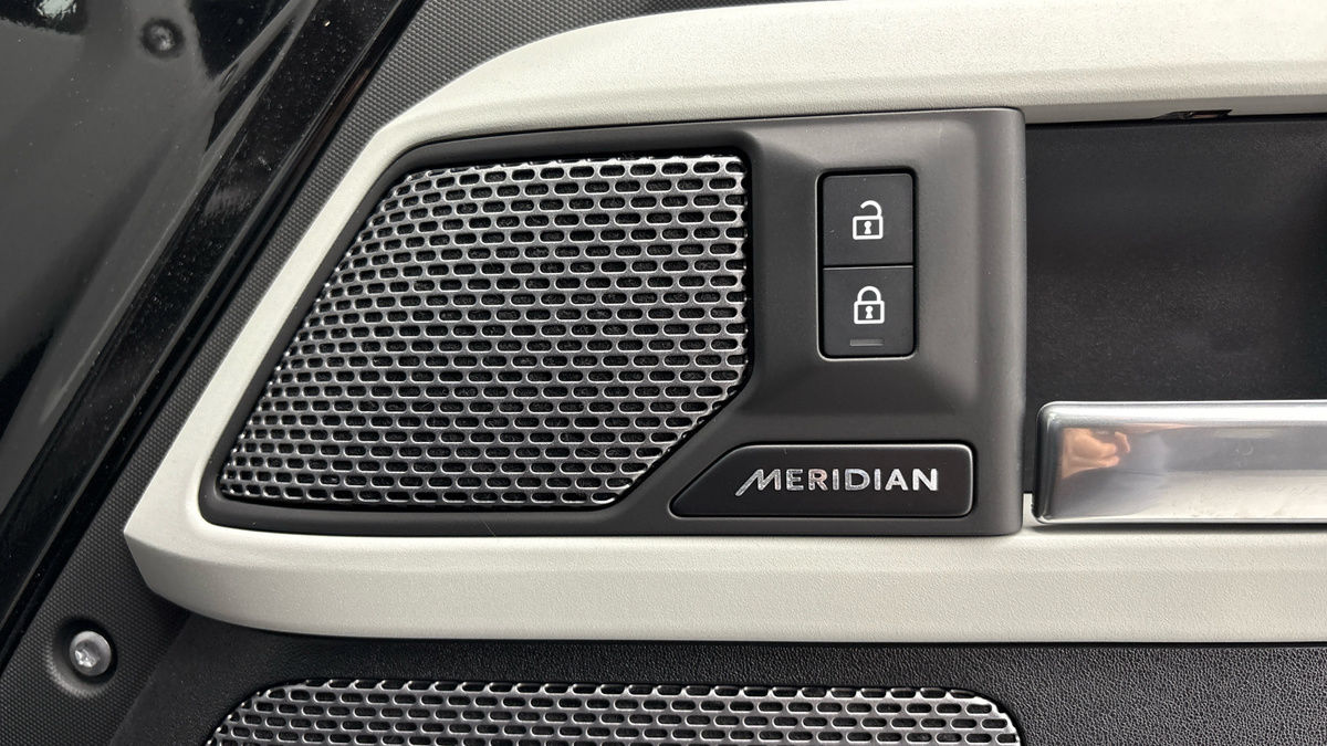 Used Land Rover Defender 110 2024 for sale - 77681549: Photo 25