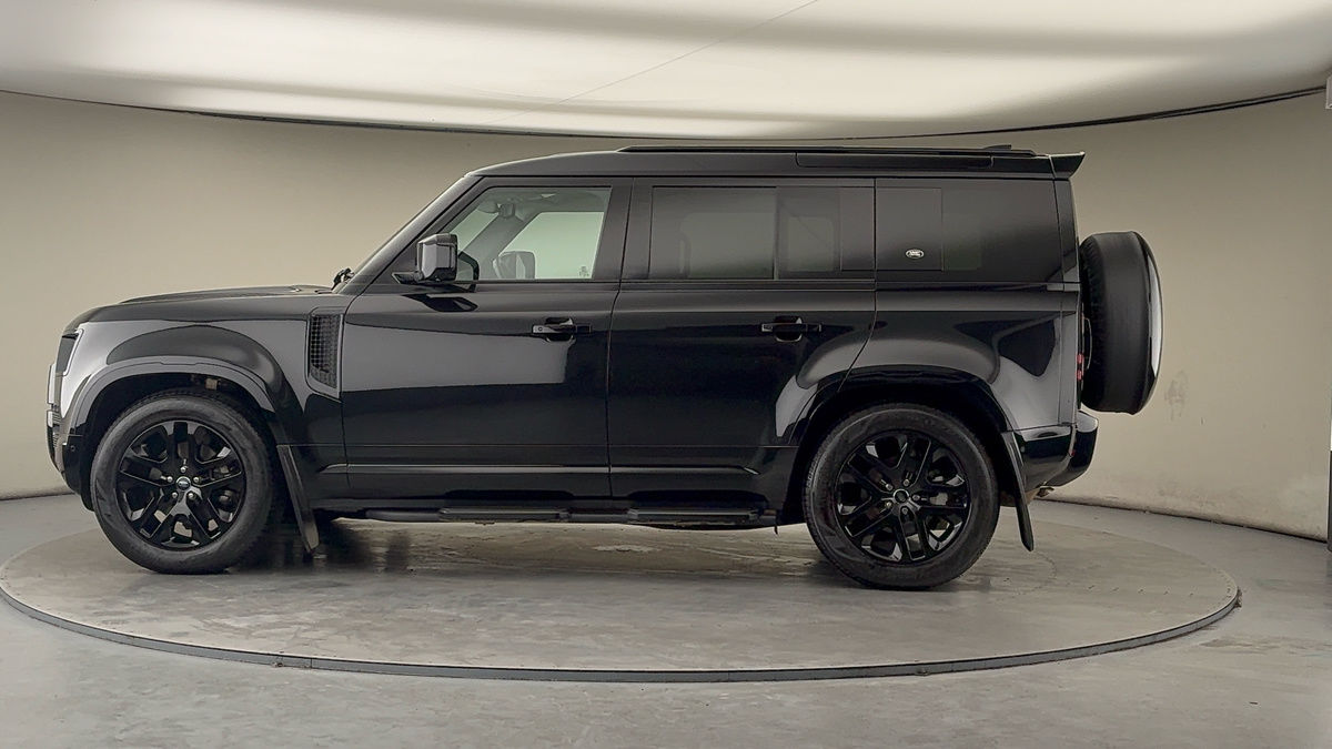 Used Land Rover Defender 110 2024 for sale - 77681549: Photo 29