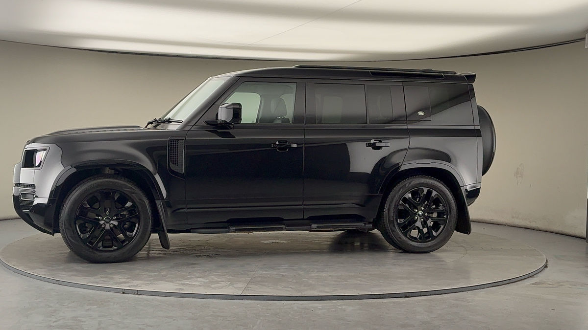 Used Land Rover Defender 110 2024 for sale - 77681549: Photo 30