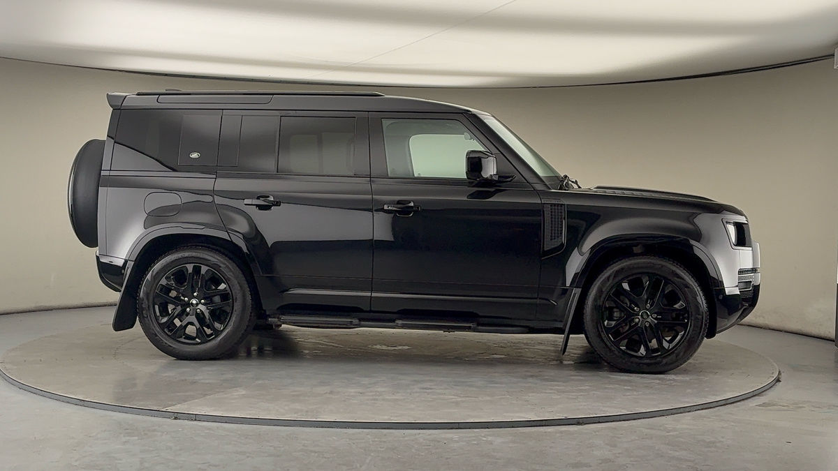 Used Land Rover Defender 110 2024 for sale - 77681549: Photo 38