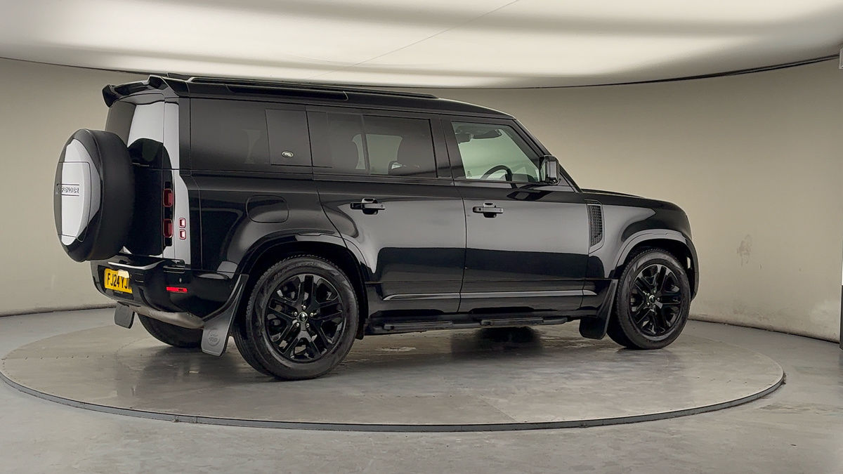 Used Land Rover Defender 110 2024 for sale - 77681549: Photo 40