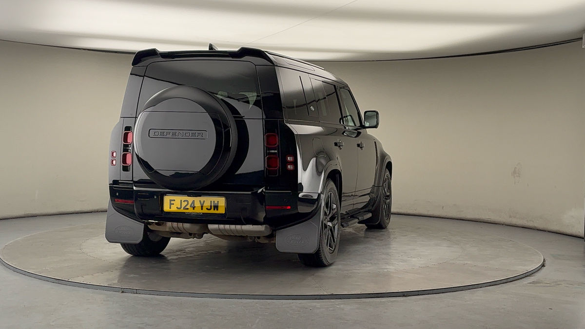 Used Land Rover Defender 110 2024 for sale - 77681549: Photo 42