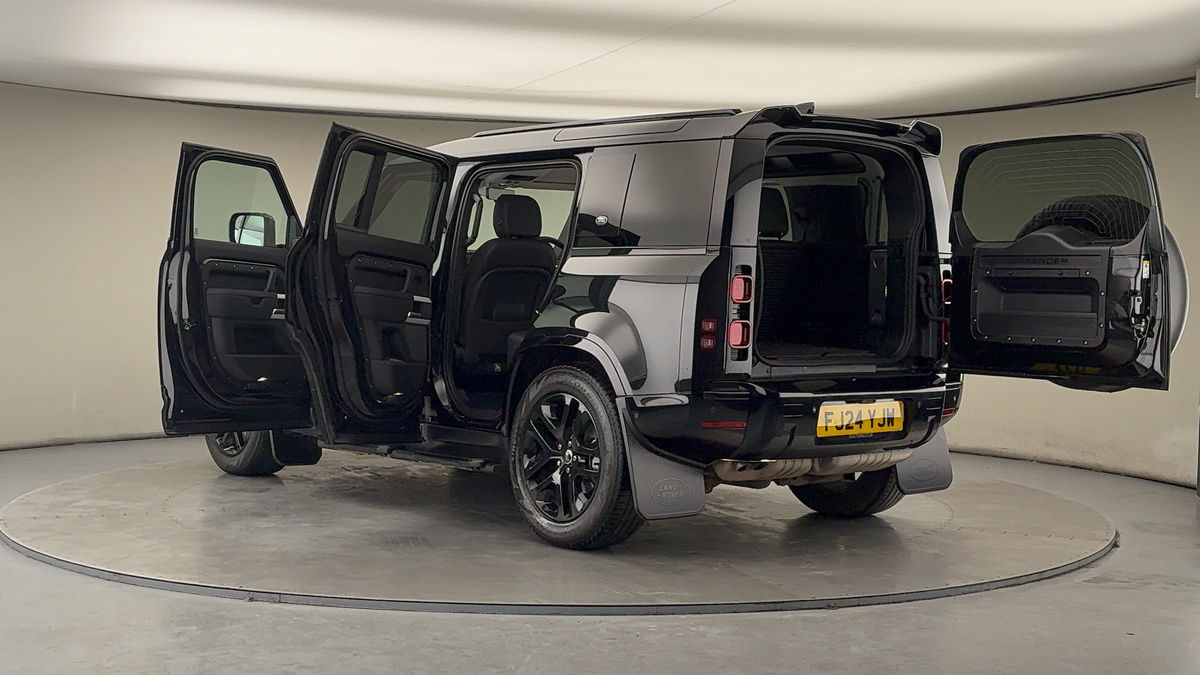 Used Land Rover Defender 110 2024 for sale - 77681549: Photo 45