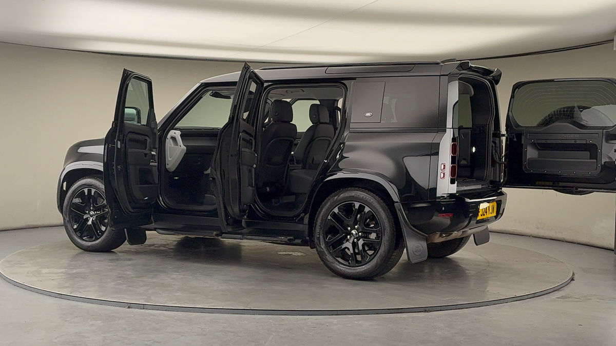 Used Land Rover Defender 110 2024 for sale - 77681549: Photo 47