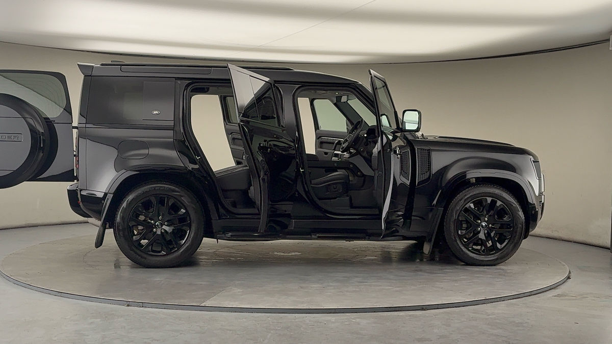 Used Land Rover Defender 110 2024 for sale - 77681549: Photo 58