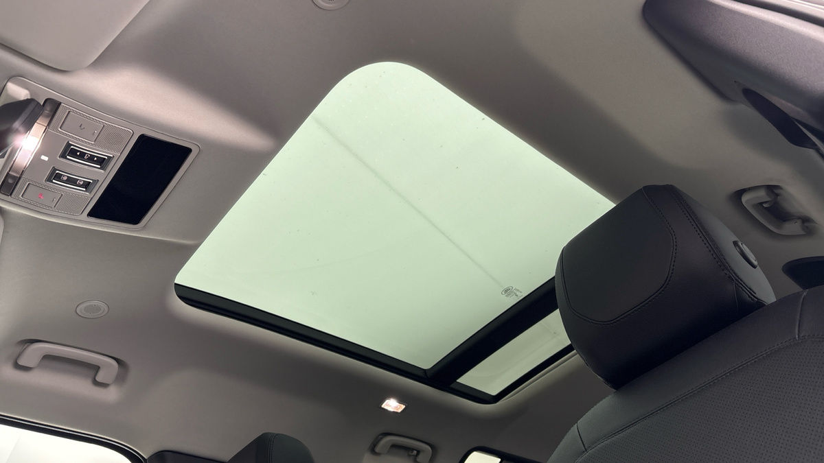 Used Land Rover Defender 110 2024 for sale - 77681549: Photo 6