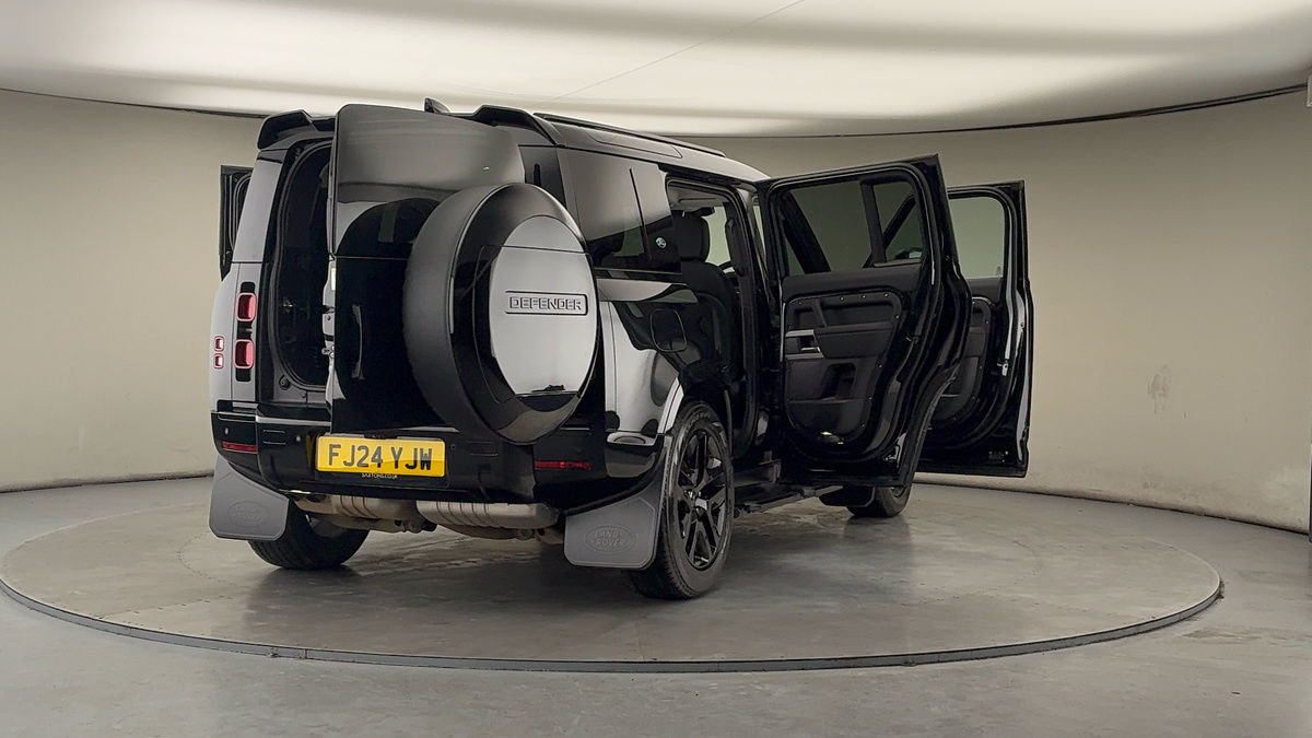Used Land Rover Defender 110 2024 for sale - 77681549: Photo 61