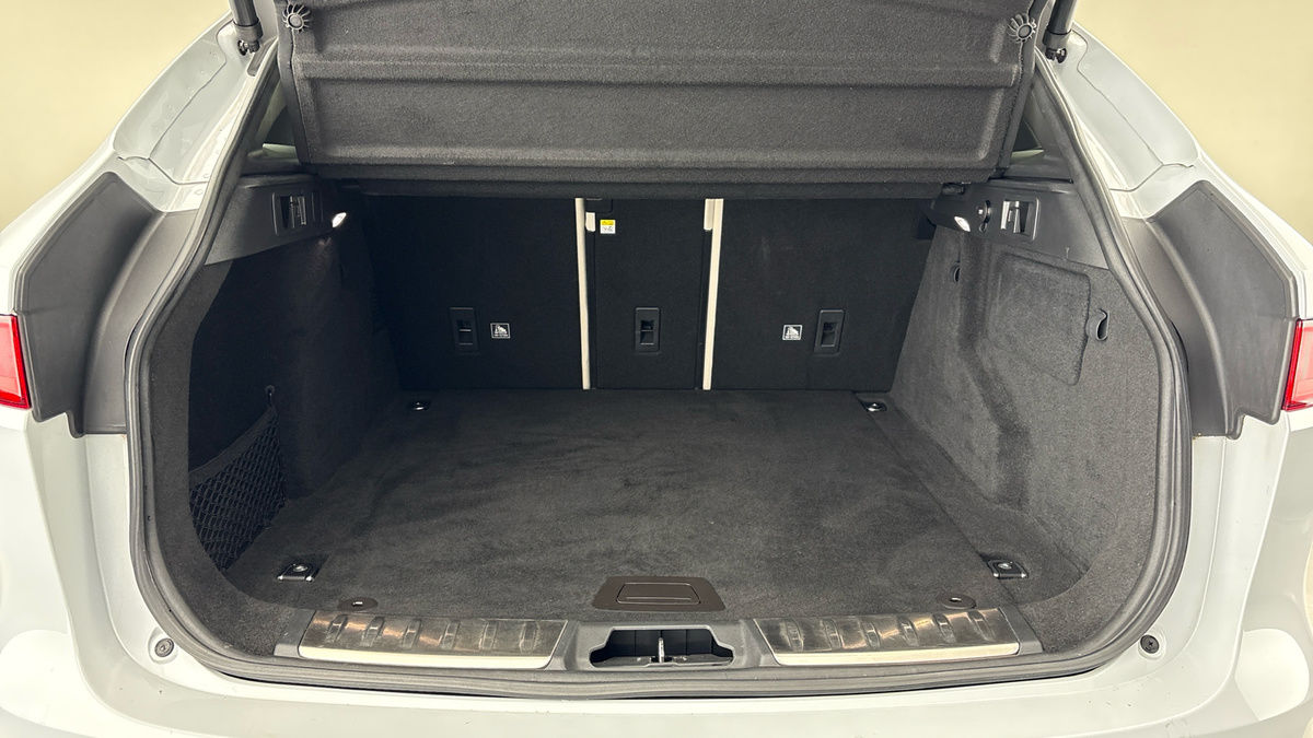 Used Jaguar F-Pace 2019 for sale - 76630353: Photo 11