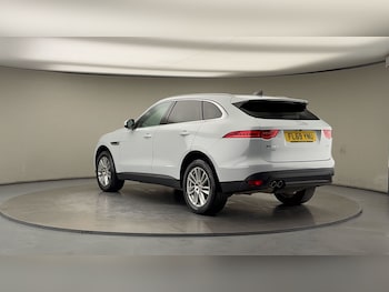 Used Jaguar F-Pace 2019 for sale - 76630353: Photo