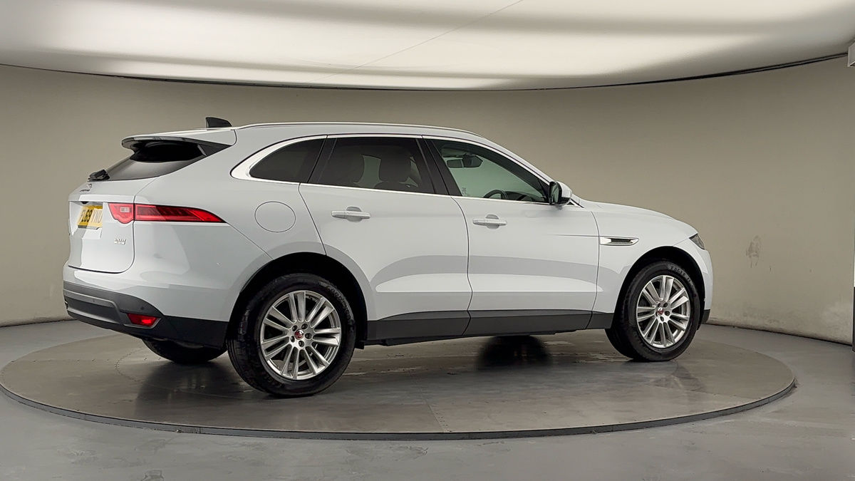 Used Jaguar F-Pace 2019 for sale - 76630353: Photo 38