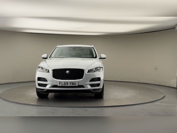 Used Jaguar F-Pace 2019 for sale - 76630353: Photo
