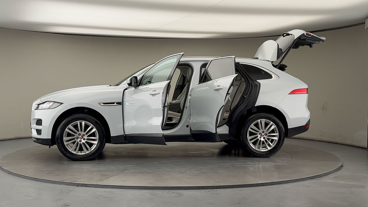 Used Jaguar F-Pace 2019 for sale - 76630353: Photo 47