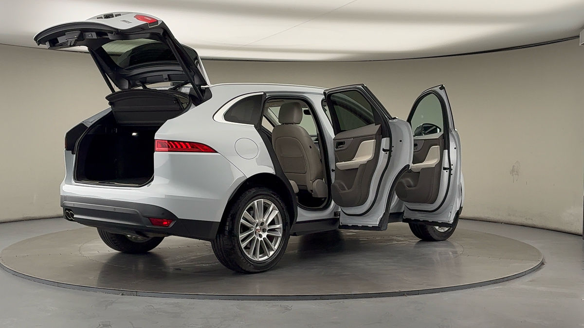 Used Jaguar F-Pace 2019 for sale - 76630353: Photo 58
