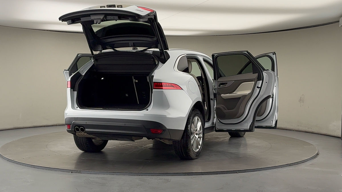 Used Jaguar F-Pace 2019 for sale - 76630353: Photo 59