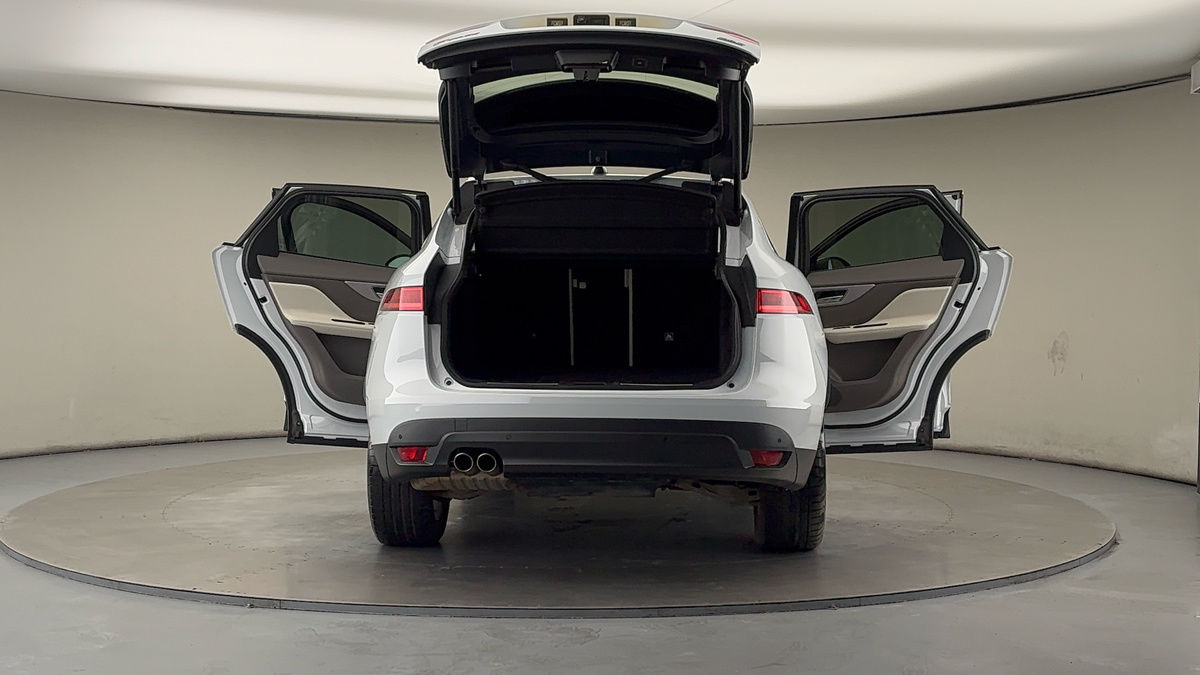 Used Jaguar F-Pace 2019 for sale - 76630353: Photo 60