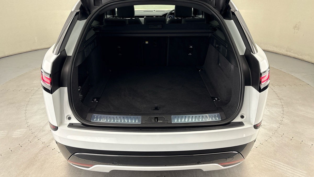 Used Land Rover Range Rover Velar 2024 for sale - 77609652: Photo 11