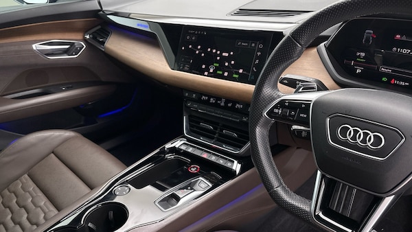 Used Audi e-tron GT 2021 for sale - 76334555: Photo 18