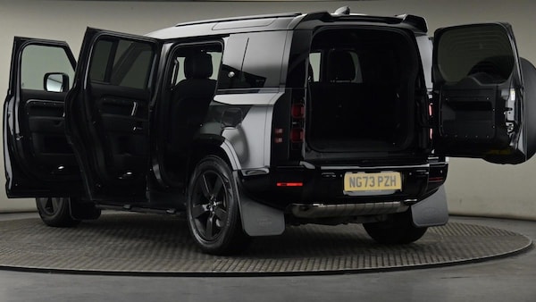 Used Land Rover Defender 110 2023 for sale - 75631738: Photo 29