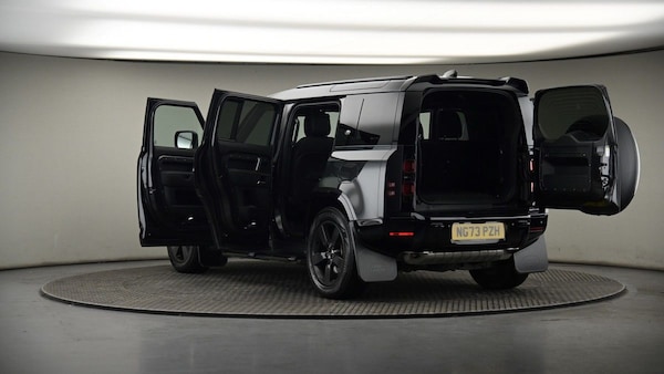 Used Land Rover Defender 110 2023 for sale - 75631738: Photo 8