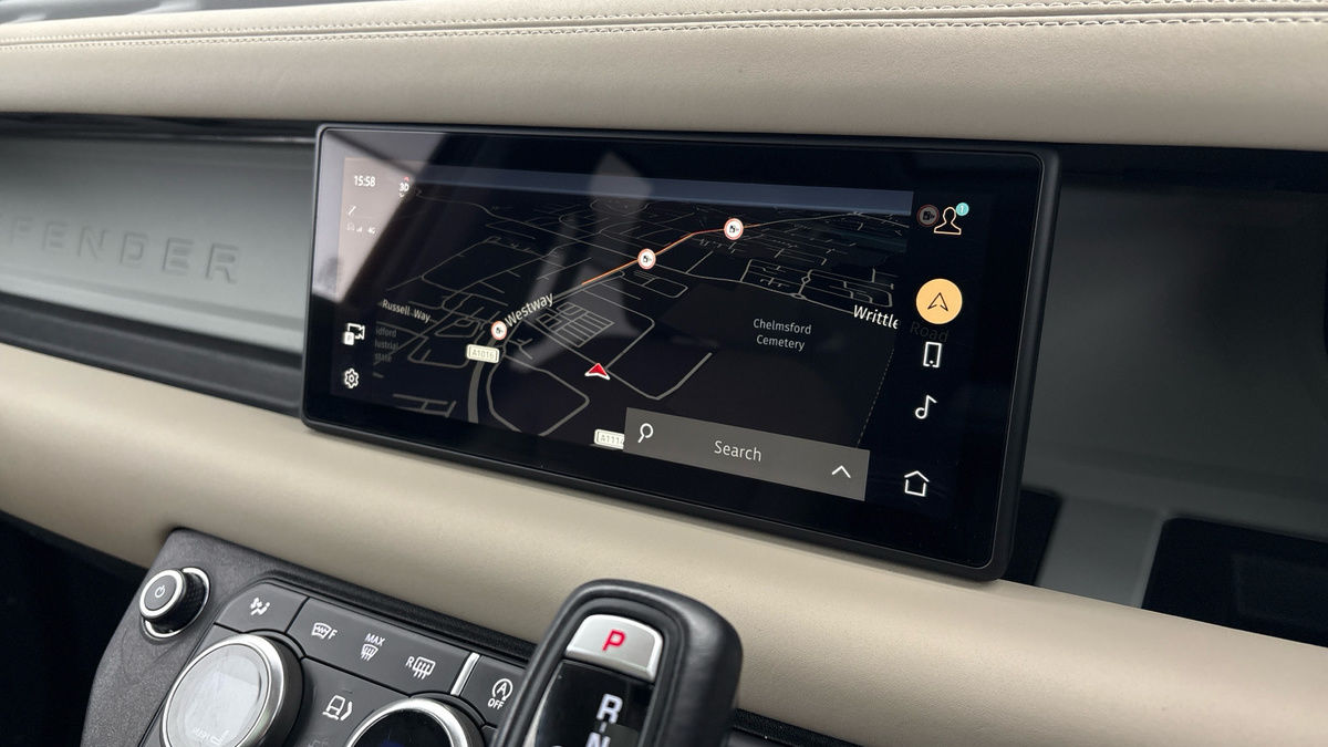 Used Land Rover Defender 110 2023 for sale - 77370419: Photo 17