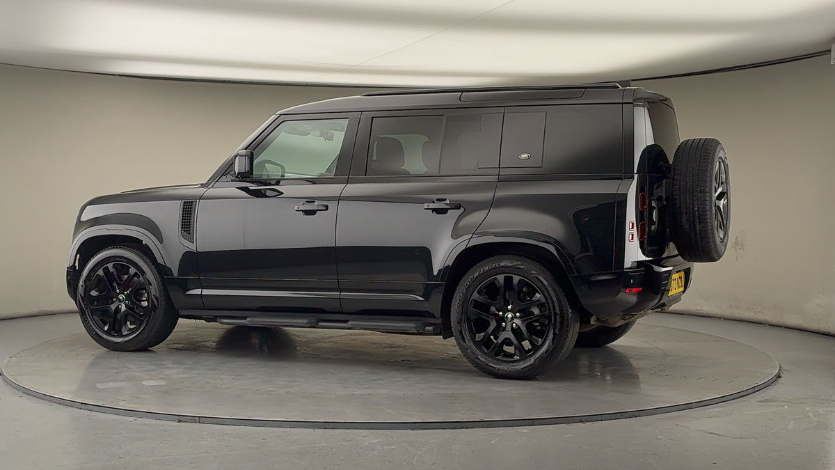 Used Land Rover Defender 110 2023 for sale - 77370419: Photo 26