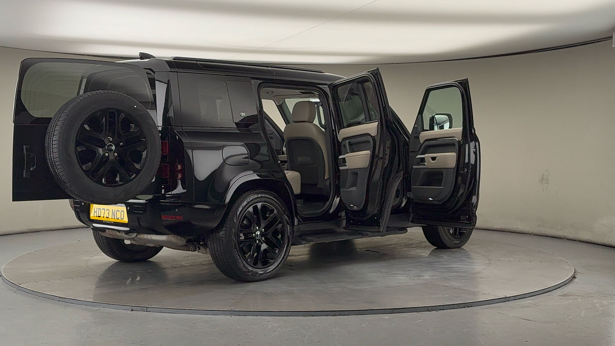 Used Land Rover Defender 110 2023 for sale - 77370419: Photo 58