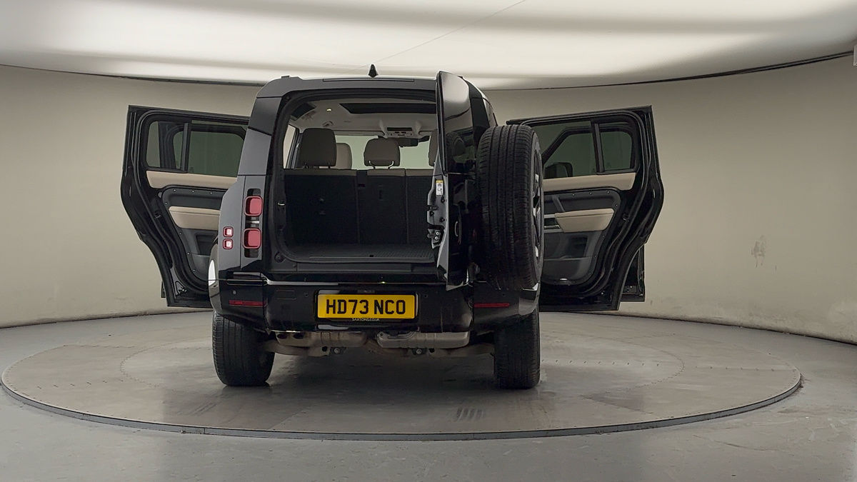 Used Land Rover Defender 110 2023 for sale - 77370419: Photo 60