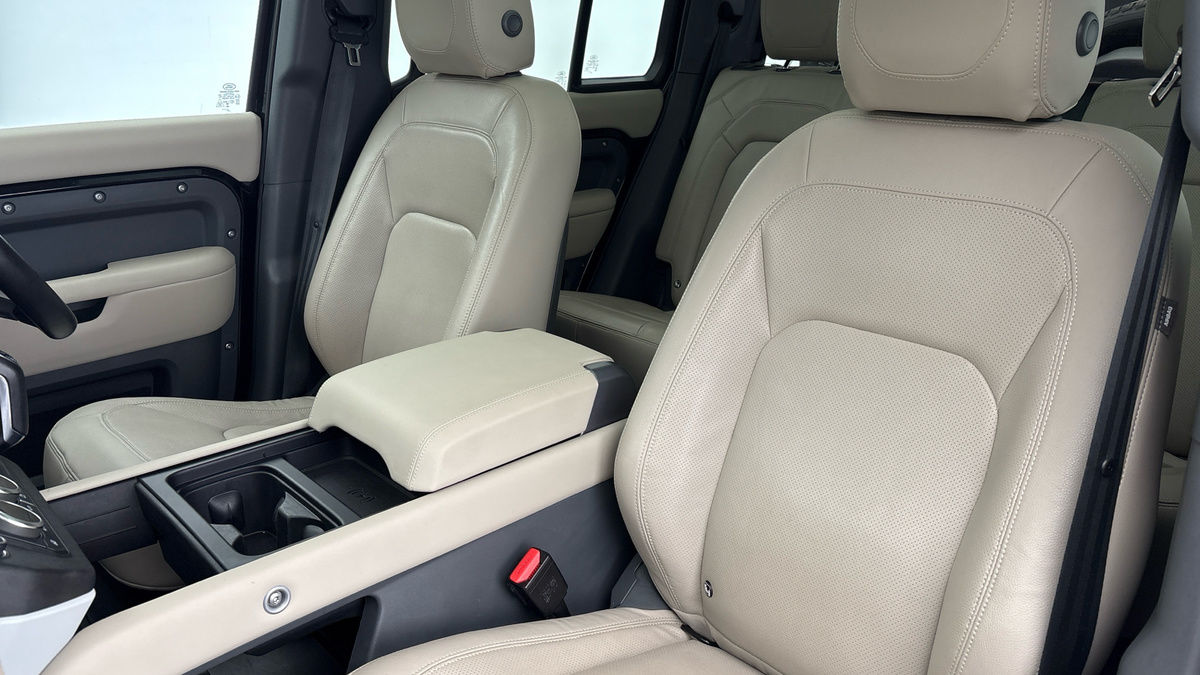 Used Land Rover Defender 110 2023 for sale - 77370419: Photo 7