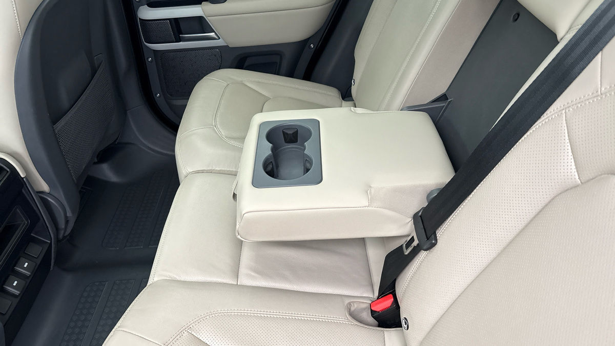 Used Land Rover Defender 110 2023 for sale - 77370419: Photo 9