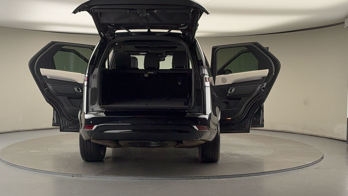 Used Land Rover Discovery 2023 for sale - 76962988: Photo 60