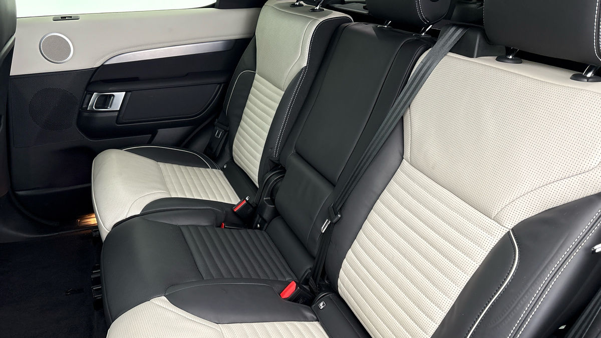 Used Land Rover Discovery 2023 for sale - 76962988: Photo 8