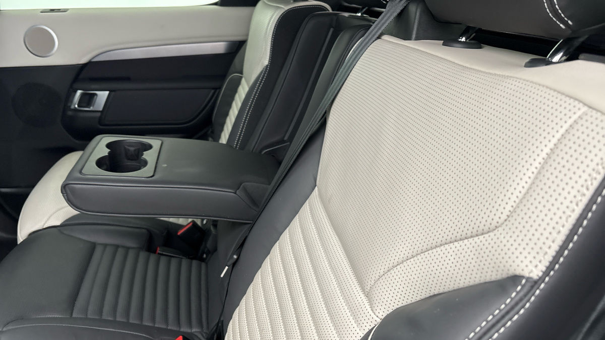 Used Land Rover Discovery 2023 for sale - 76962988: Photo 9