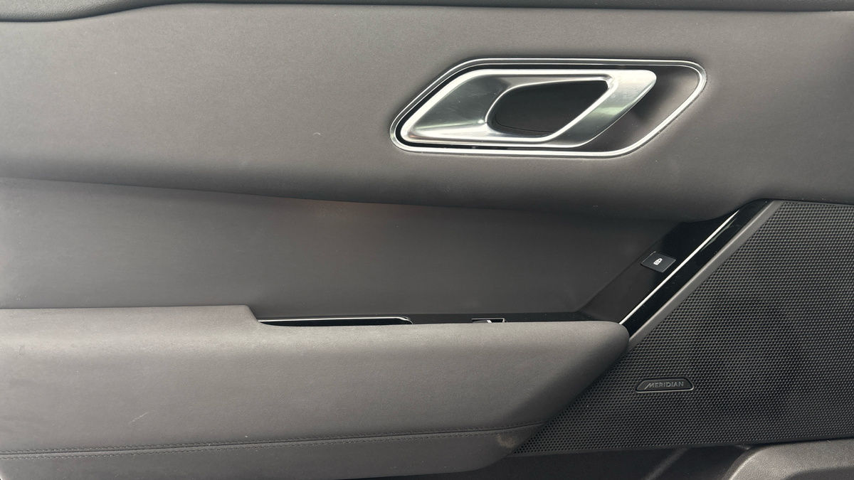 Used Land Rover Range Rover Velar 2024 for sale - 77766125: Photo 19