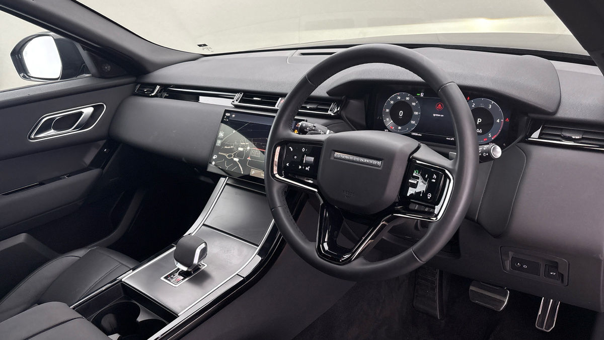 Used Land Rover Range Rover Velar 2024 for sale - 77766125: Photo 5