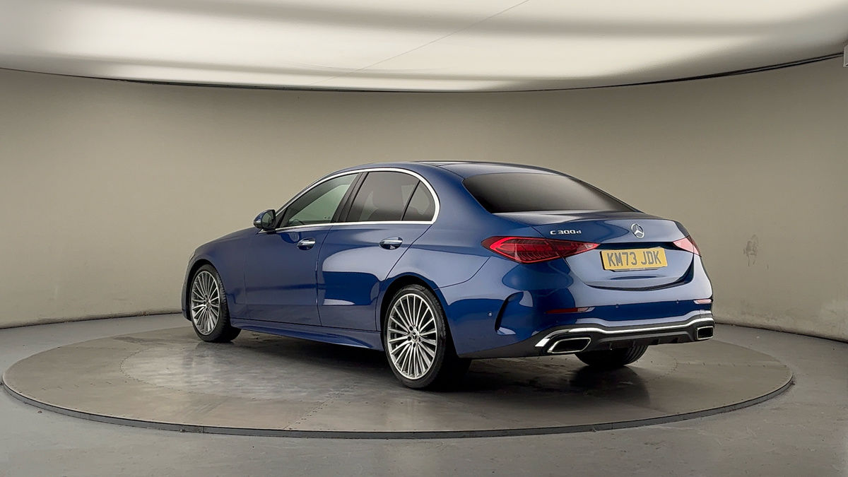 Used Mercedes-Benz C Class 2023 for sale - 76740963: Photo 2