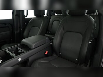 Used Land Rover Defender 110 2023 for sale - 75528767: Photo