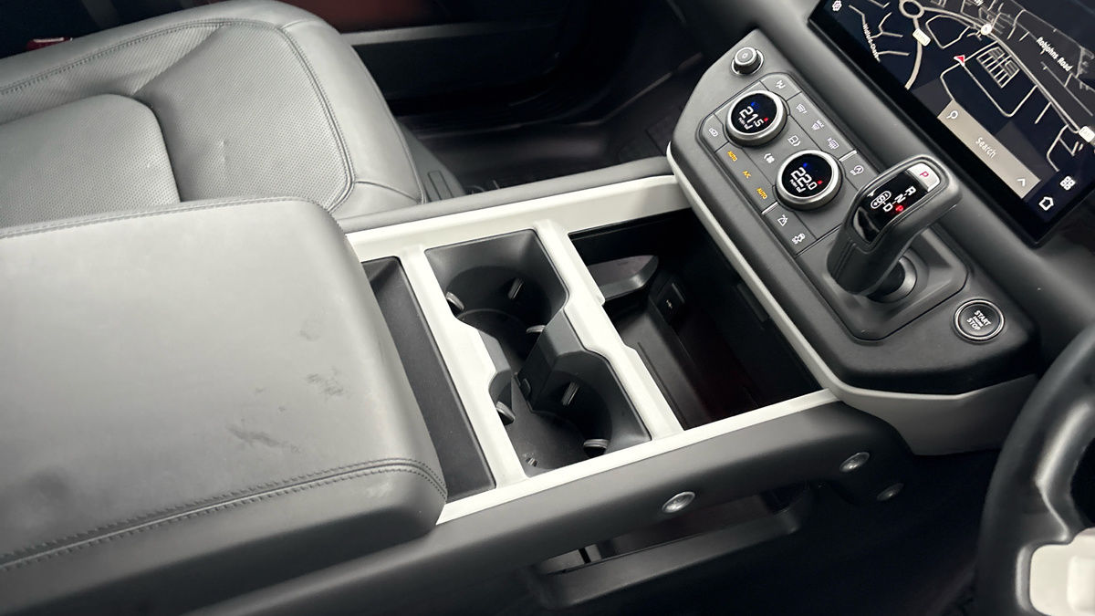 Used Land Rover Defender 2024 for sale - 77072914: Photo 18