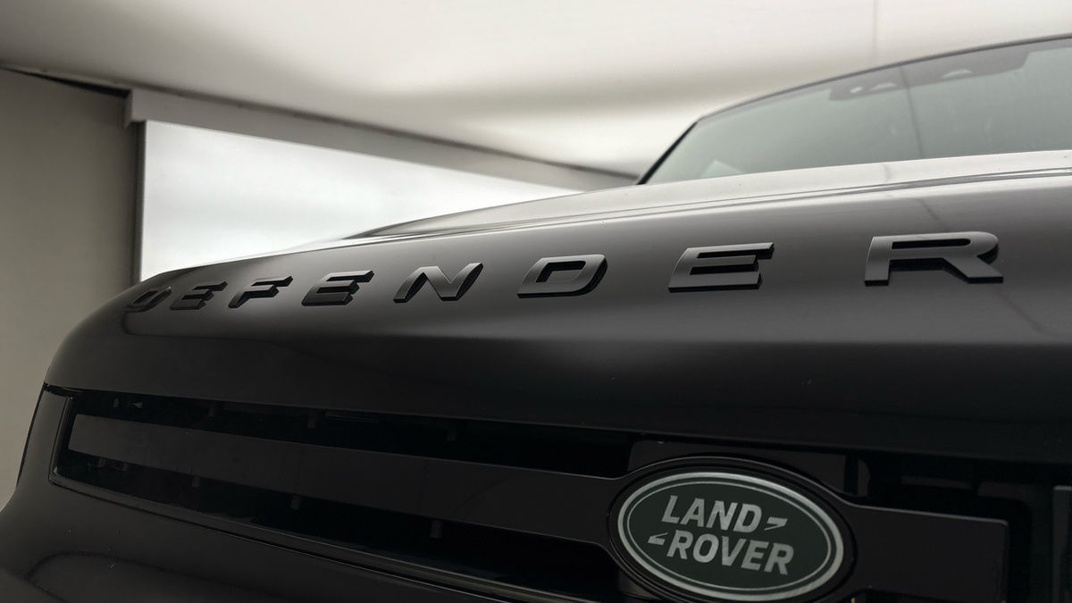 Used Land Rover Defender 2024 for sale - 77072914: Photo 24