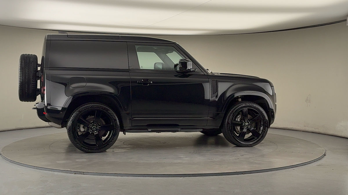 Used Land Rover Defender 2024 for sale - 77072914: Photo 37