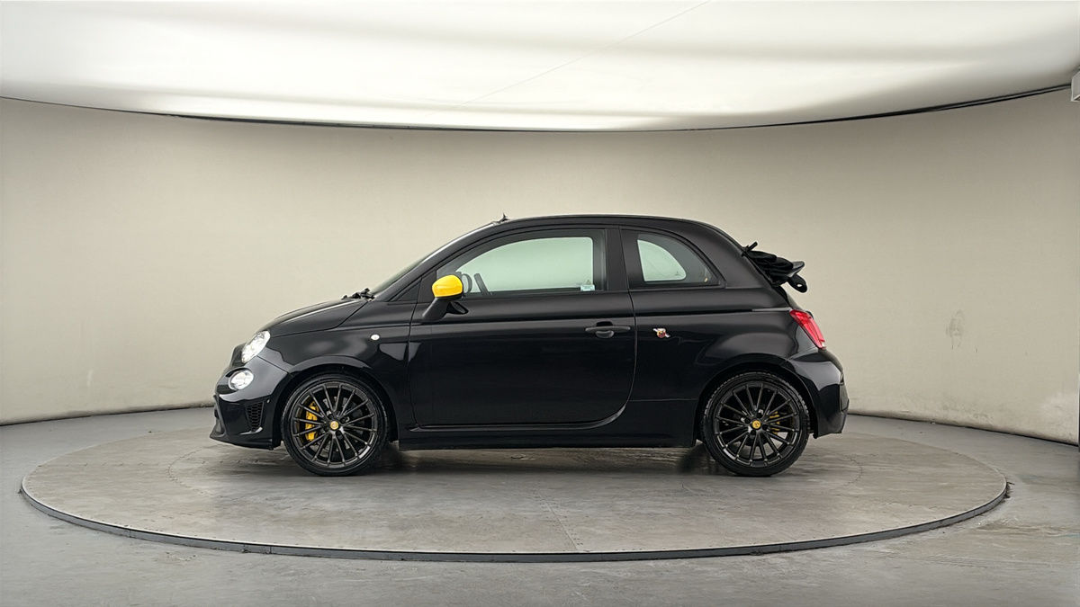 Used Abarth 695 2023 for sale - 77921048: Photo 15