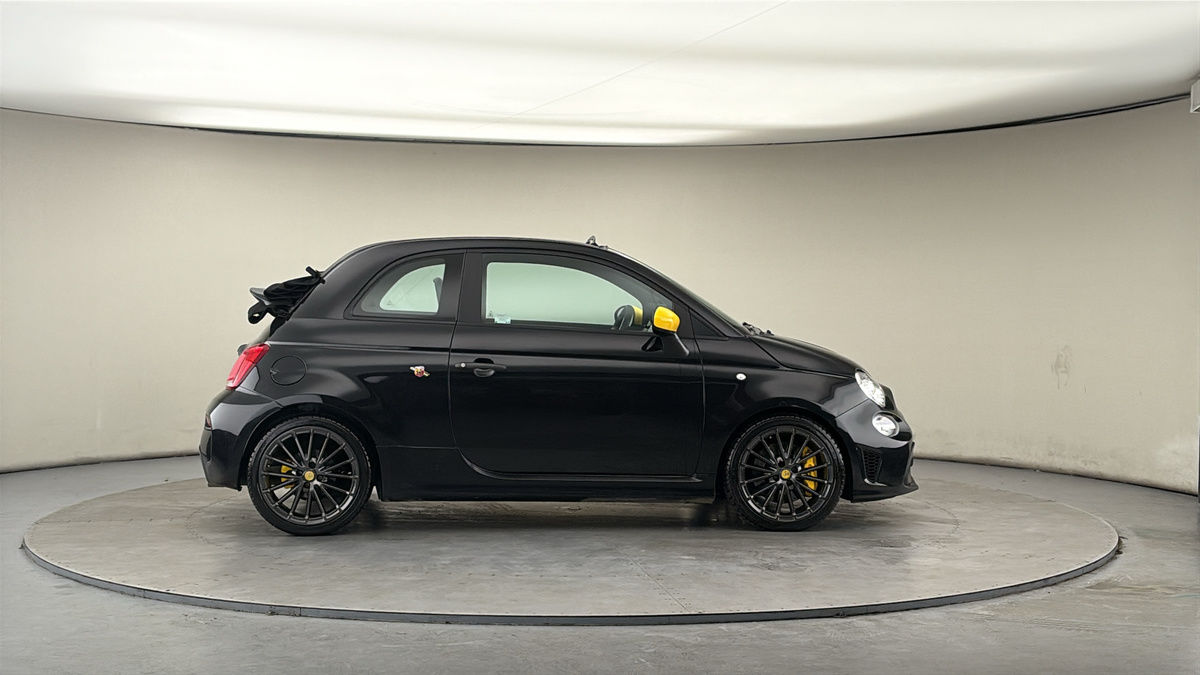 Used Abarth 695 2023 for sale - 77921048: Photo 16