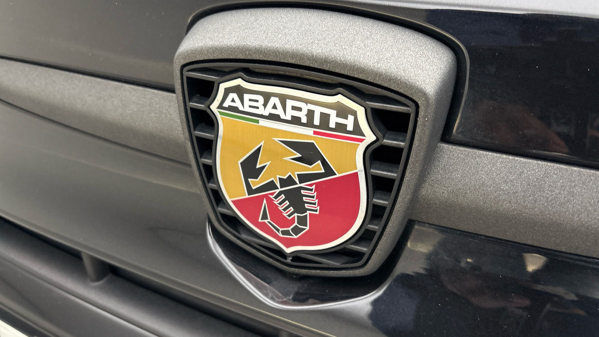 Used Abarth 695 2023 for sale - 77921048: Photo 24