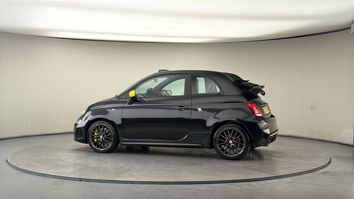 Used Abarth 695 2023 for sale - 77921048: Photo 30
