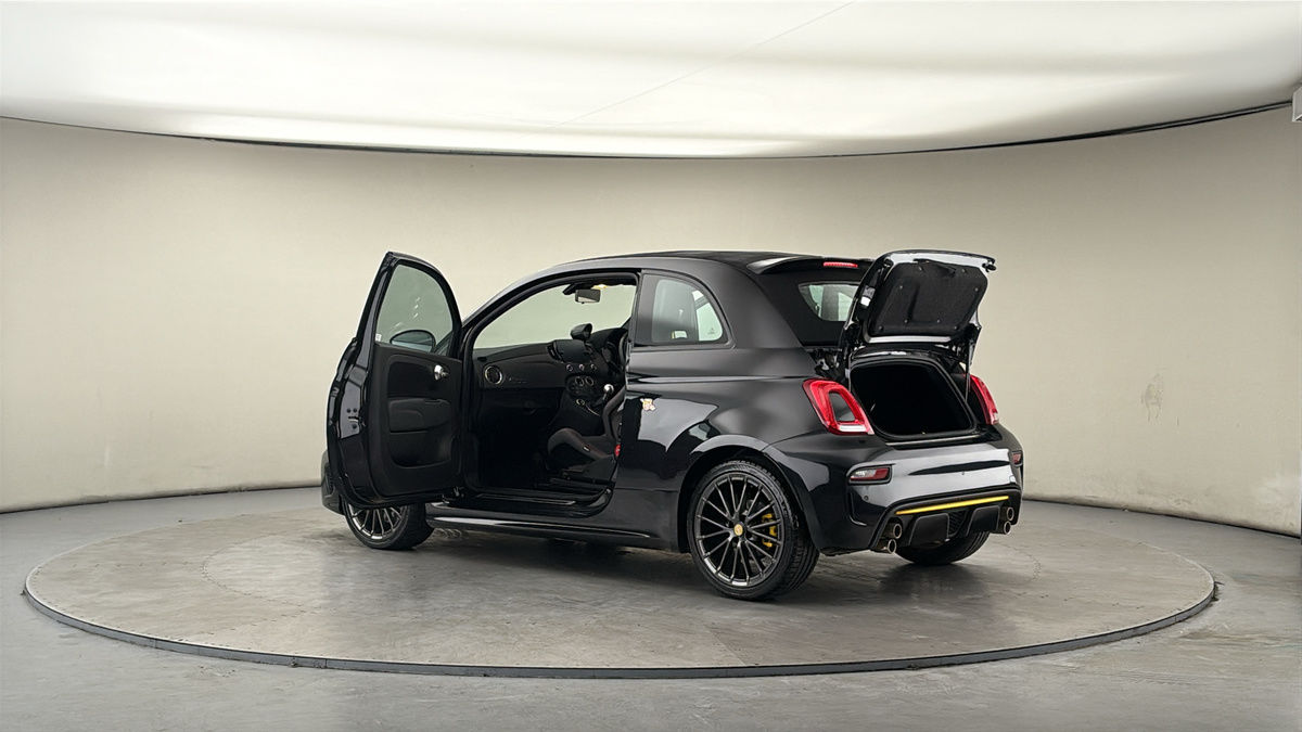 Used Abarth 695 2023 for sale - 77921048: Photo 47