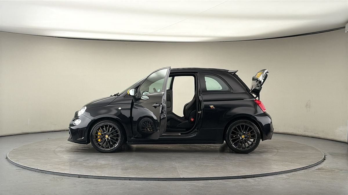 Used Abarth 695 2023 for sale - 77921048: Photo 50
