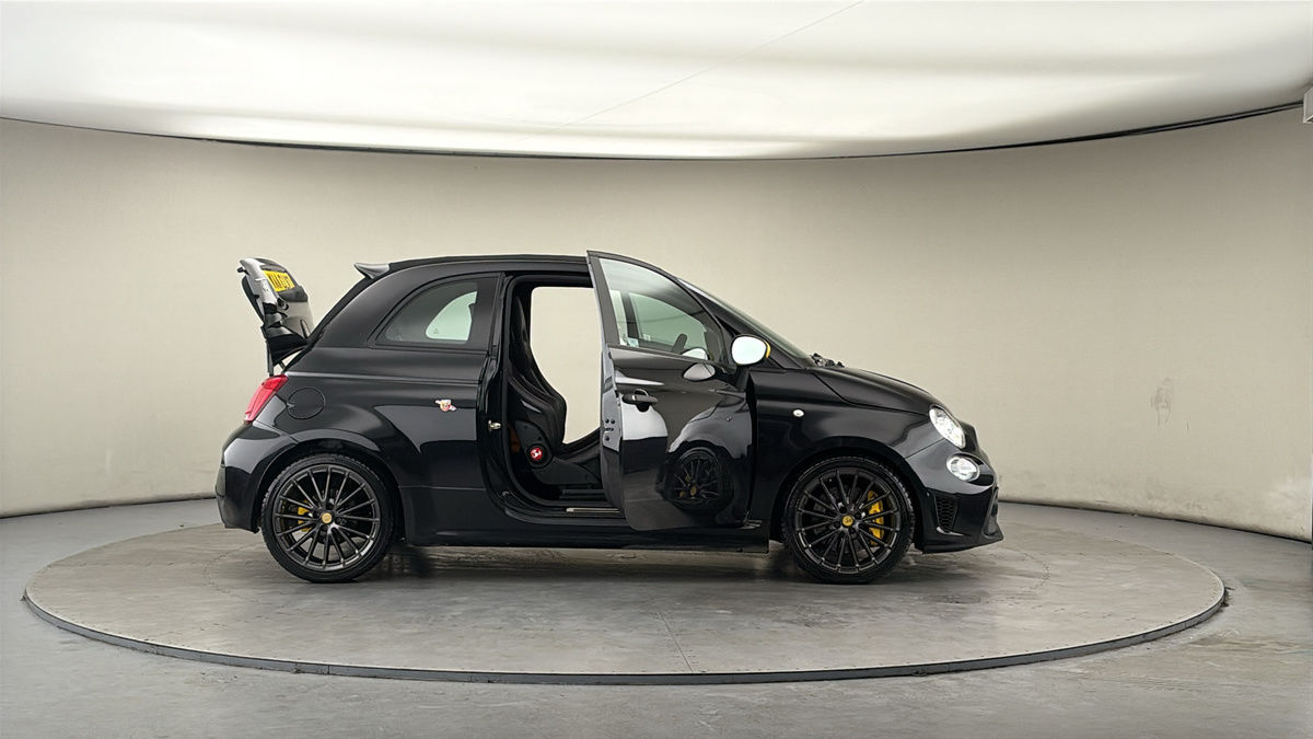 Used Abarth 695 2023 for sale - 77921048: Photo 59