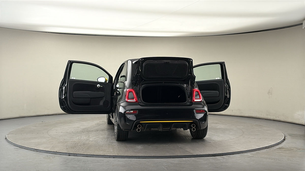 Used Abarth 695 2023 for sale - 77921048: Photo 64