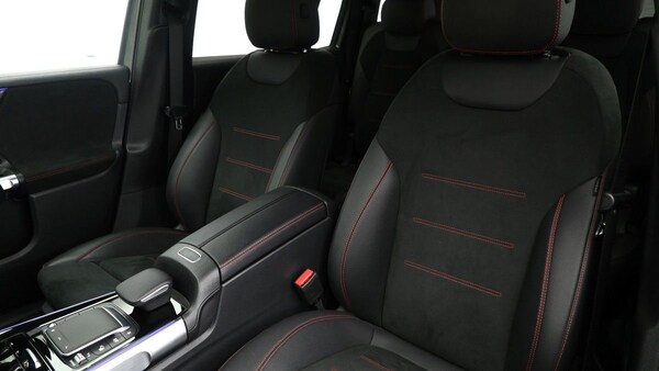 Used Mercedes-Benz GLB 2023 for sale - 75574899: Photo 3