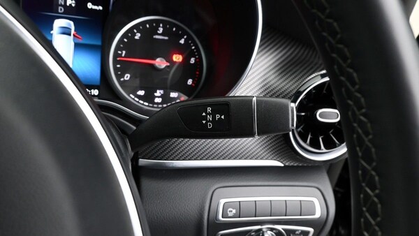 Used Mercedes-Benz V-Class 2023 for sale - 75078717: Photo 2