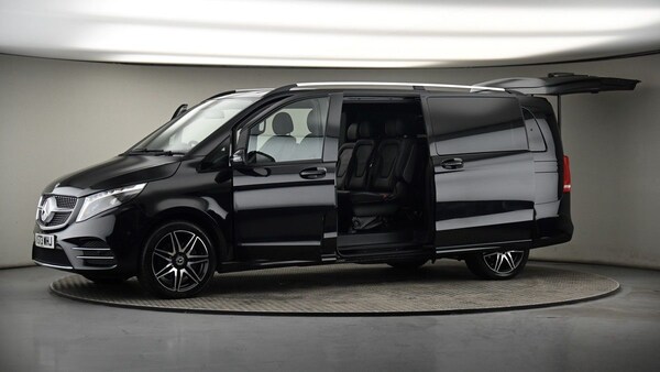 Used Mercedes-Benz V-Class 2023 for sale - 75078717: Photo 49